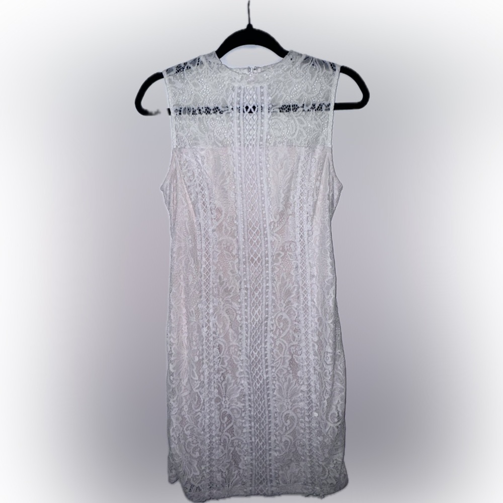 White lace dress size 8 wedding dress
